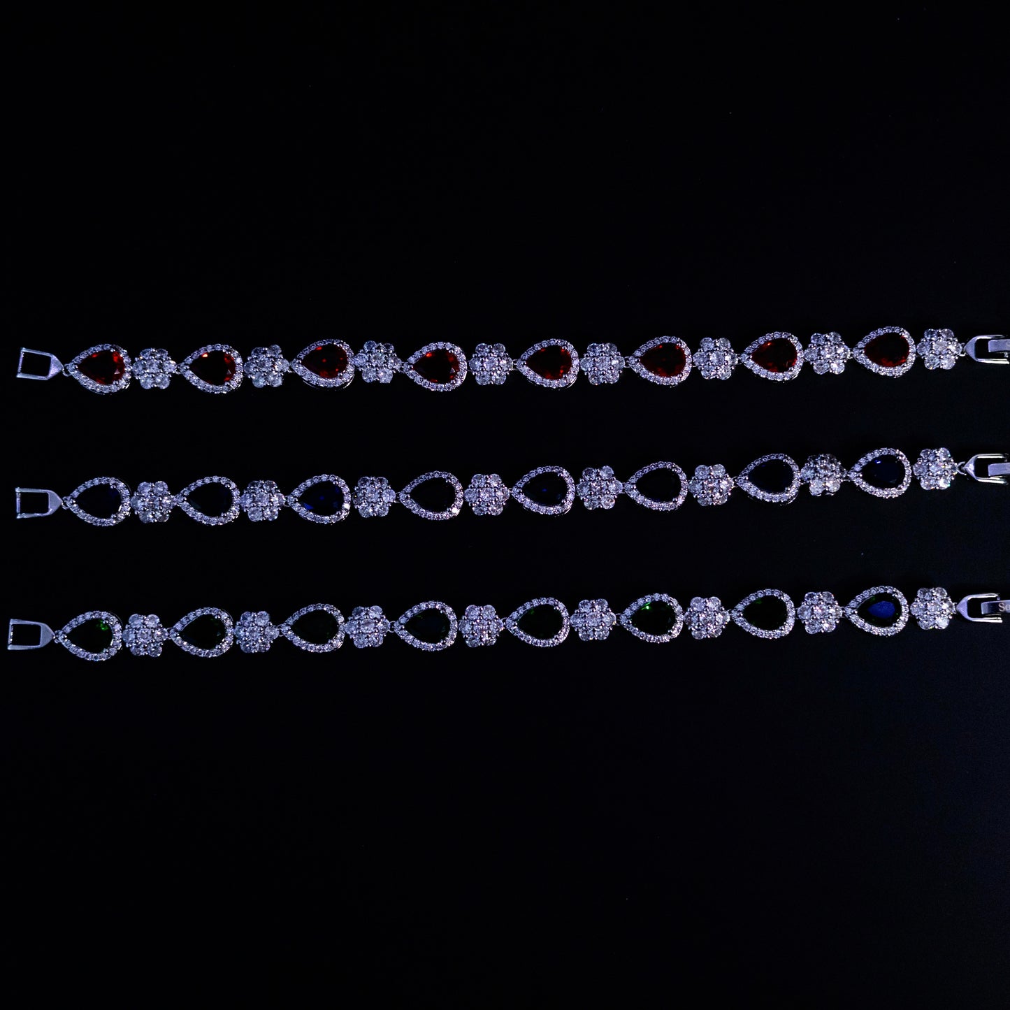 Petäl Drǒp Bracelet
